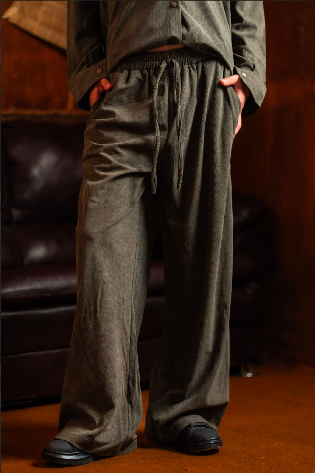 The Velvet Stride Pants for Him - Olive