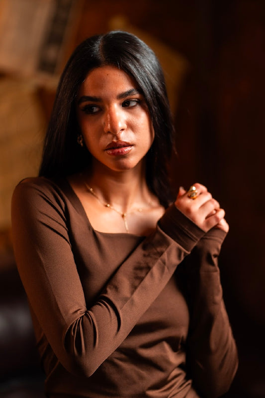 Squared Neck Long Sleeves Basic Top - Brown