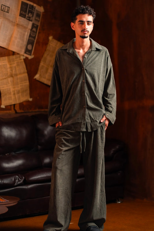 The Velvet Stride Pants for Him - Olive